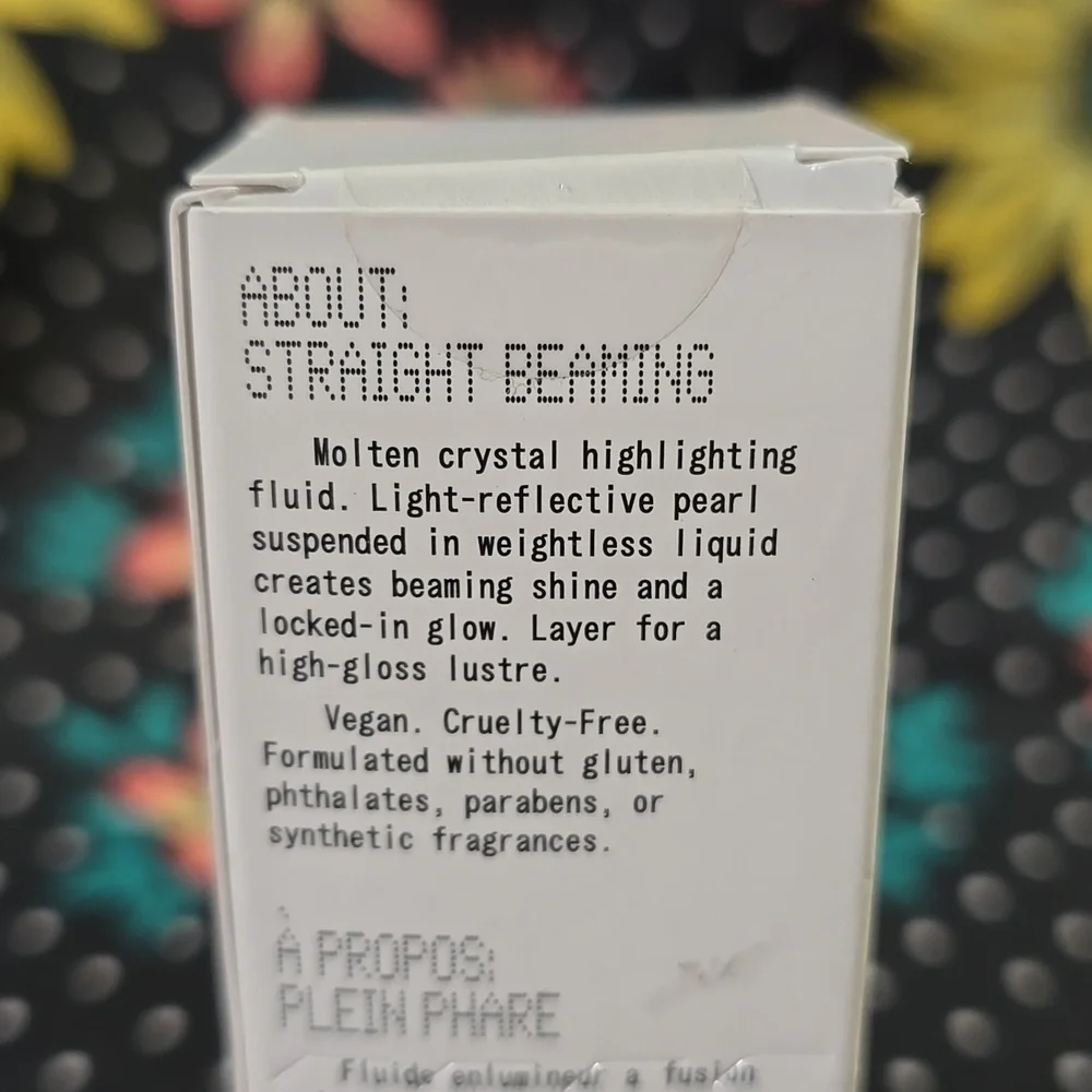 About-Face Light Lock Highlight Fluid Shade Shaken or Stirred